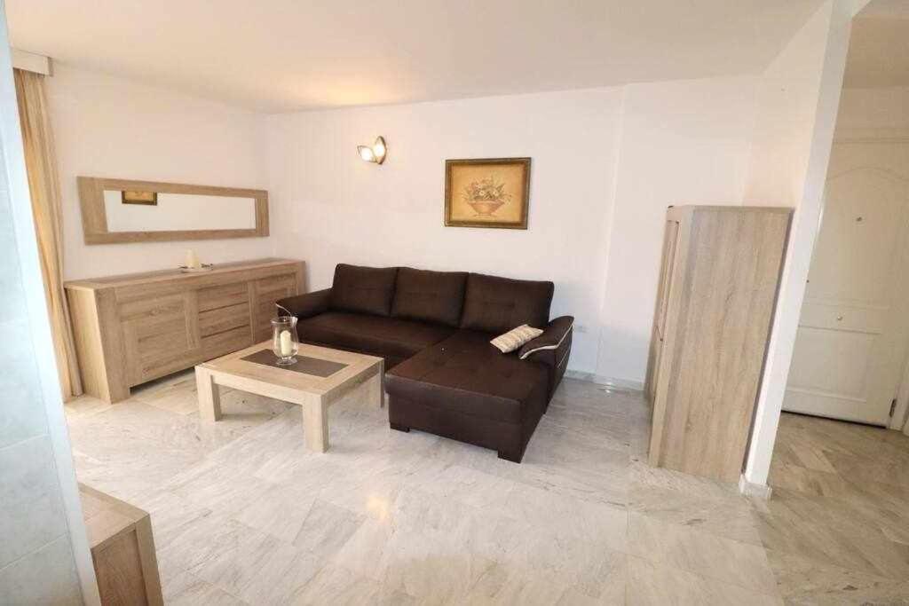 Dinastia B403 By Tenerife Rental & Sales Los Cristianos  Extérieur photo